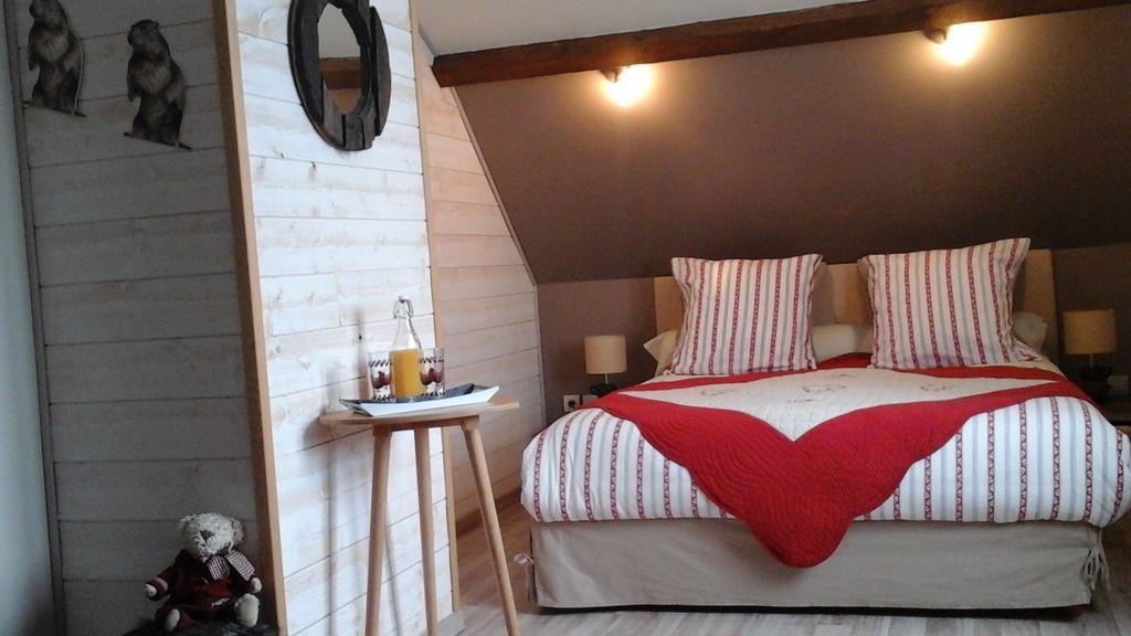 La Freneraie Hotell Paulhac  Rum bild
